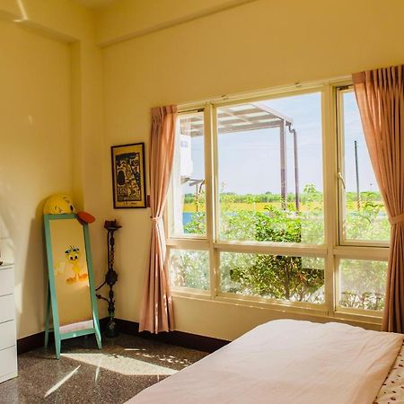 11 House Bed & Breakfast Erlin Ngoại thất bức ảnh