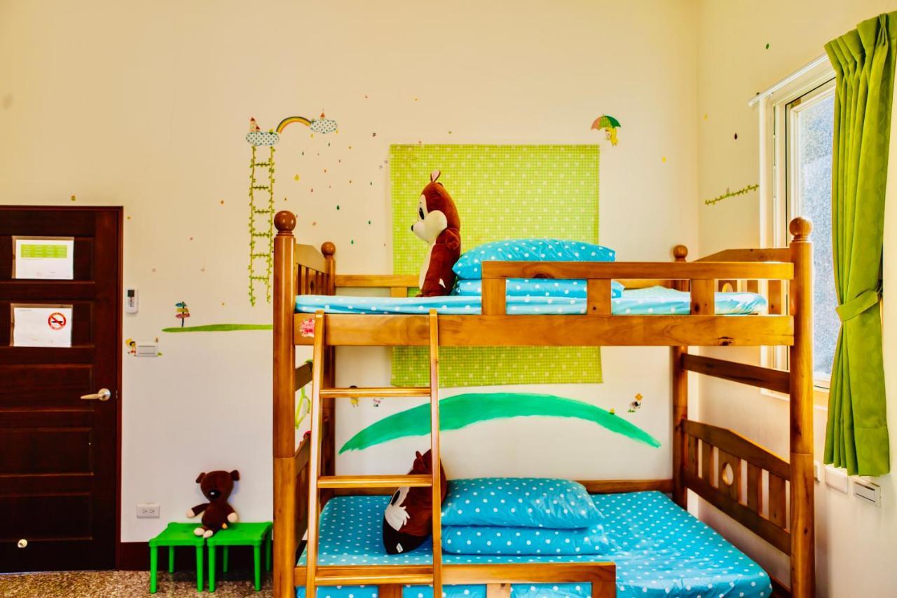 11 House Bed & Breakfast Erlin Ngoại thất bức ảnh