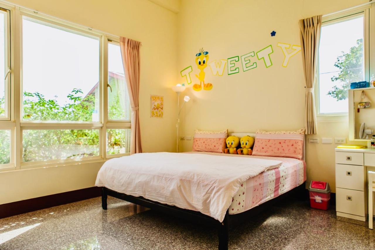11 House Bed & Breakfast Erlin Ngoại thất bức ảnh