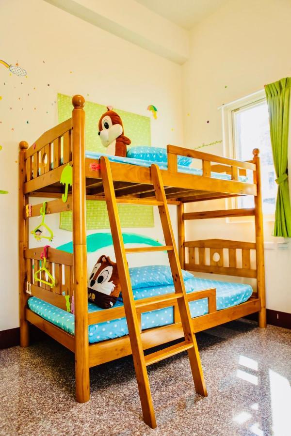 11 House Bed & Breakfast Erlin Ngoại thất bức ảnh