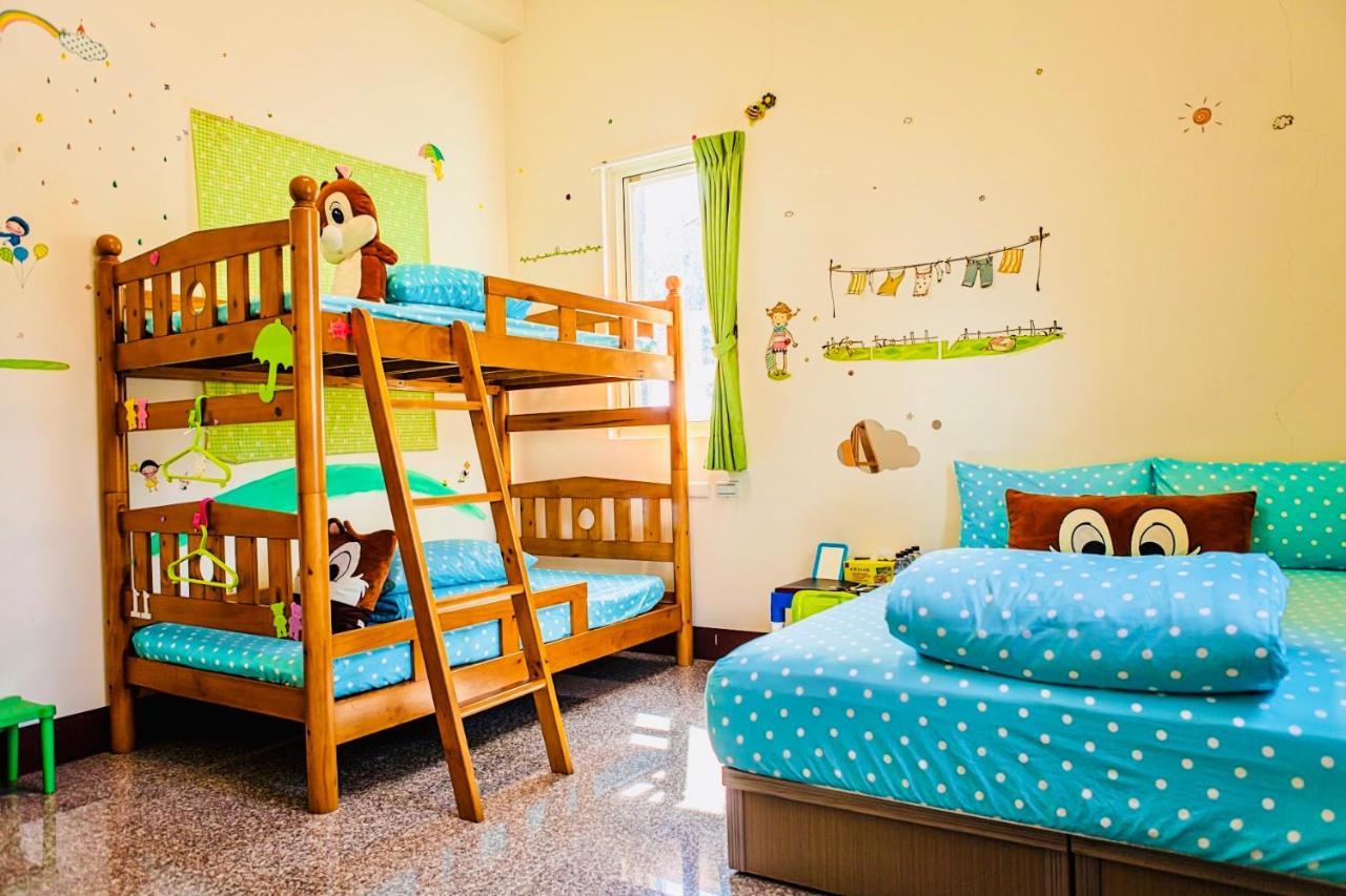 11 House Bed & Breakfast Erlin Ngoại thất bức ảnh