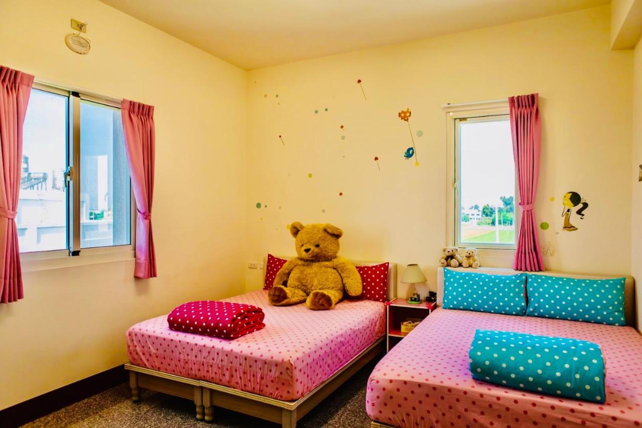 11 House Bed & Breakfast Erlin Ngoại thất bức ảnh